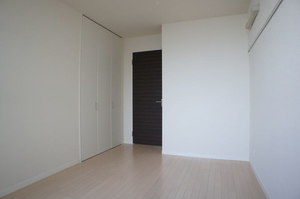 アコード 301号-6