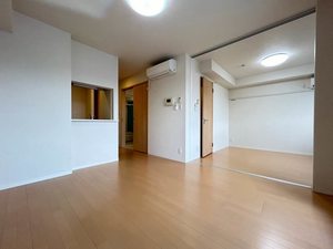 スリーエイトナイン 302号-9