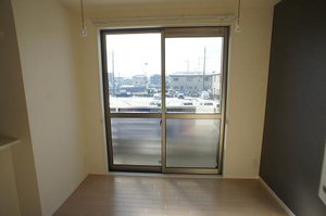 パーシモン新秋津Ｂ 201号-4