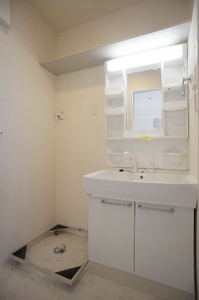 シャーメゾン志村坂上 301号-9