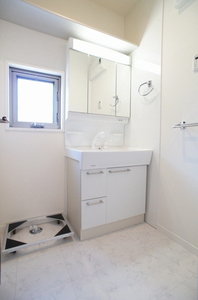 Ｓａｔｉｓ　Ｖｉｔａ 303号-9