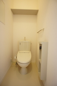 コモド・キキ 103号-7