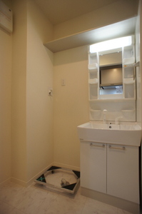 シャルマン泉町 103号-4