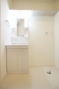 イリオス 201号-8