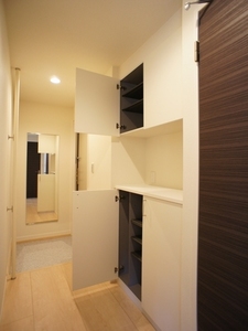 コンフォール kurenai 201号-11