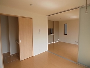 コンフォール 102号-5