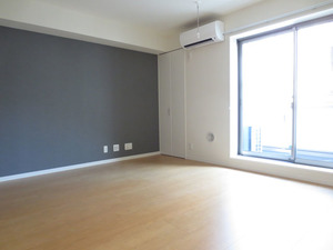 ロメリアズ 302号-2