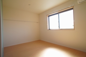 ハウス リヴィエール 302号-5