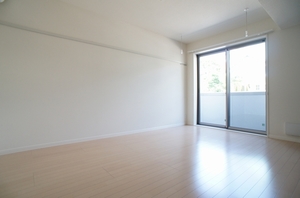 グランシャリオ市ヶ谷 103号-2