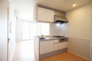 シャーメゾン　コルヌイエ 202号-4