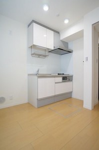 フローラ梅里 102号-3