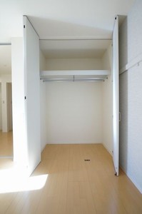 フローラ梅里 102号-5