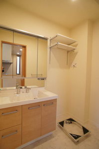 ヴォーヌング平町1 201号-7