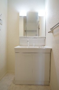 メゾン　モンドール 302号-8