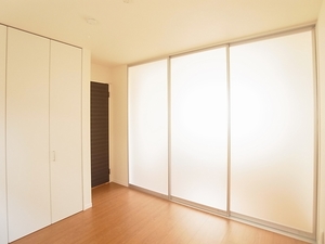 Laurier South 101号-8