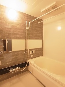 Laurier South 101号-10