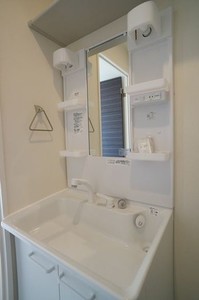 ＬＵＭＩＮＯＵＳ立石 302号-7