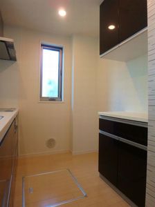 メゾン デ リラ 102号-3