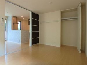 メゾン デ リラ 102号-7