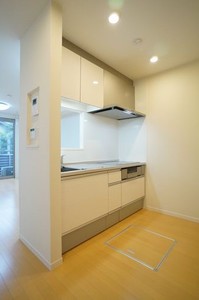 グリーンコート 102号-3