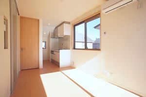 クレスト多摩 202号-3