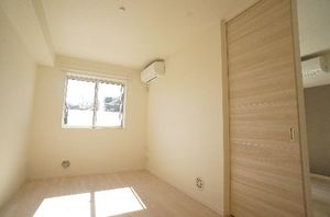 御留山テラス 202号-3