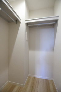 ＰＩＮＥ　ＳＴＩＧＥ梅里 206号-7