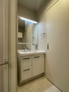 パークオヴェスト西新宿 302号-6