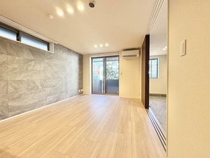 レオナグレイス 102号-3