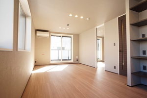 グレイス市谷台町 301号-4