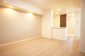 シャーメゾン 西町A 102号-3