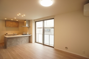 Y’s Maison 102号-2
