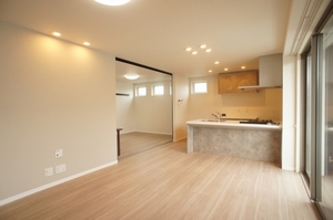 Y’s Maison 102号-3