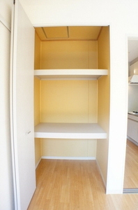 ドミールナカ 202号-4