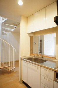 Ｅ．Ｒ．Ｅ．テラスハウス渋谷鶯谷 102号-4