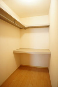 Ｅ．Ｒ．Ｅ．テラスハウス渋谷鶯谷 102号-8