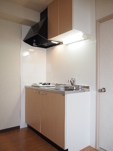 マック千束コート 308号-6