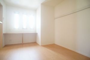 ＲＡＦＦＩＮＥ石蔵 102号-7