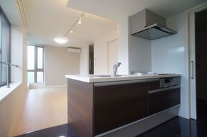 ＲＡＦＦＩＮＥ石蔵 301号-2