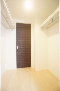 ＲＡＦＦＩＮＥ石蔵 301号-7