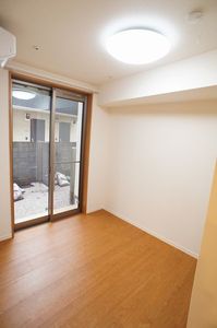 COURT PROVENCE 104号-5