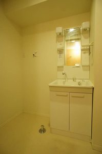 シャーメゾン　ルナ 201号-9