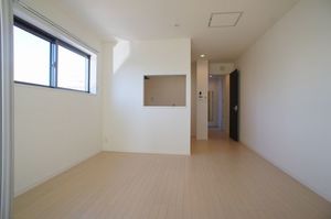 アーバンイースト 201号-2