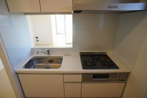 アーバンイースト 201号-4