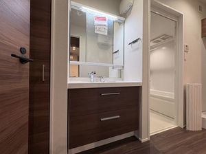 ＴＨＥ　ＳＥＮＳＥ 105号-5