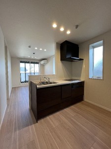 カーサ　レジオ 303号-3