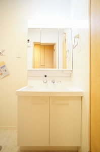 シャーメゾン氷川台 202号-7