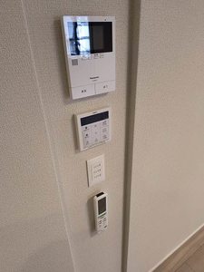 メナージュ四谷 201号-3