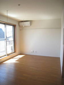 サンヒルズ光陽 301号-2