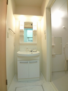 エアポート レジデンス 201号-9